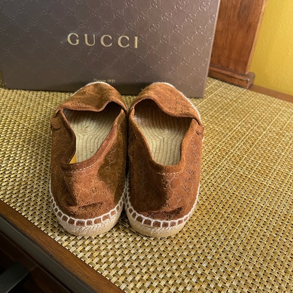 Authentic Ladies Gucci suede espadrilles - Picture 13 of 16